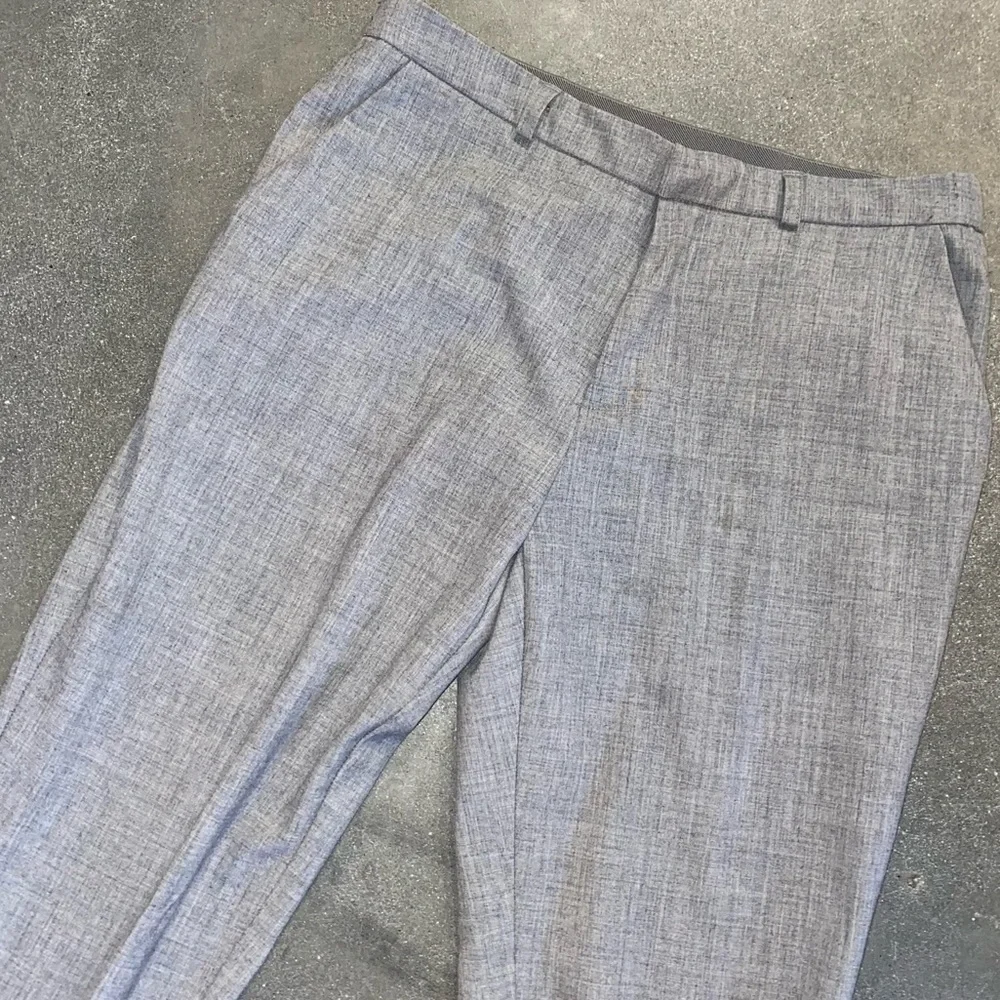 LIKE NEW Stradivarius Gray Stretch Cigarette Pants Straight Slim Mid Rise Ankle - Picture 4 of 5